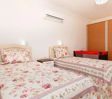 Evoteli Group 2+1 Ozel Havuzlu Ekrem 빌라